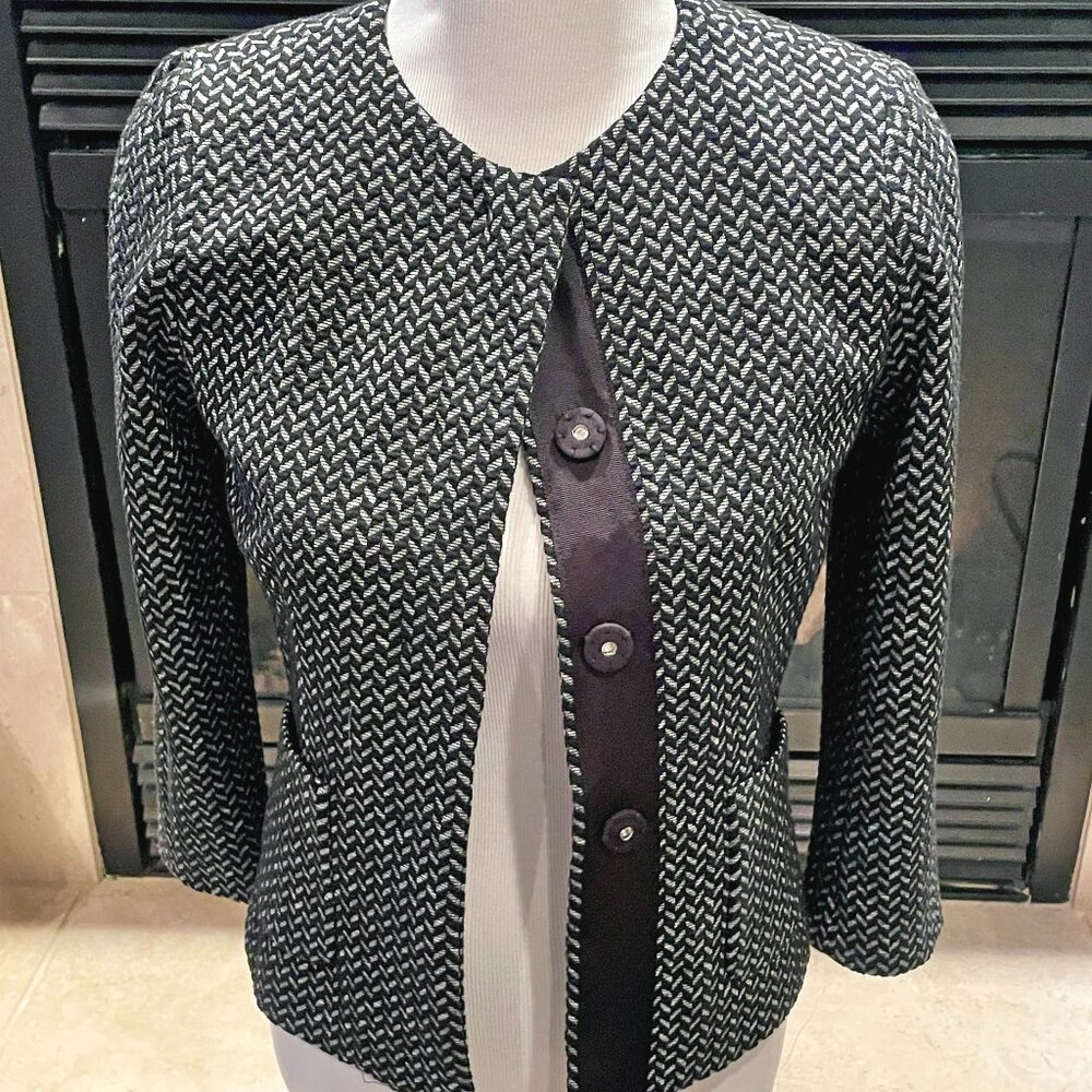 Ann Taylor Tweed Black and White Blazer. xsp